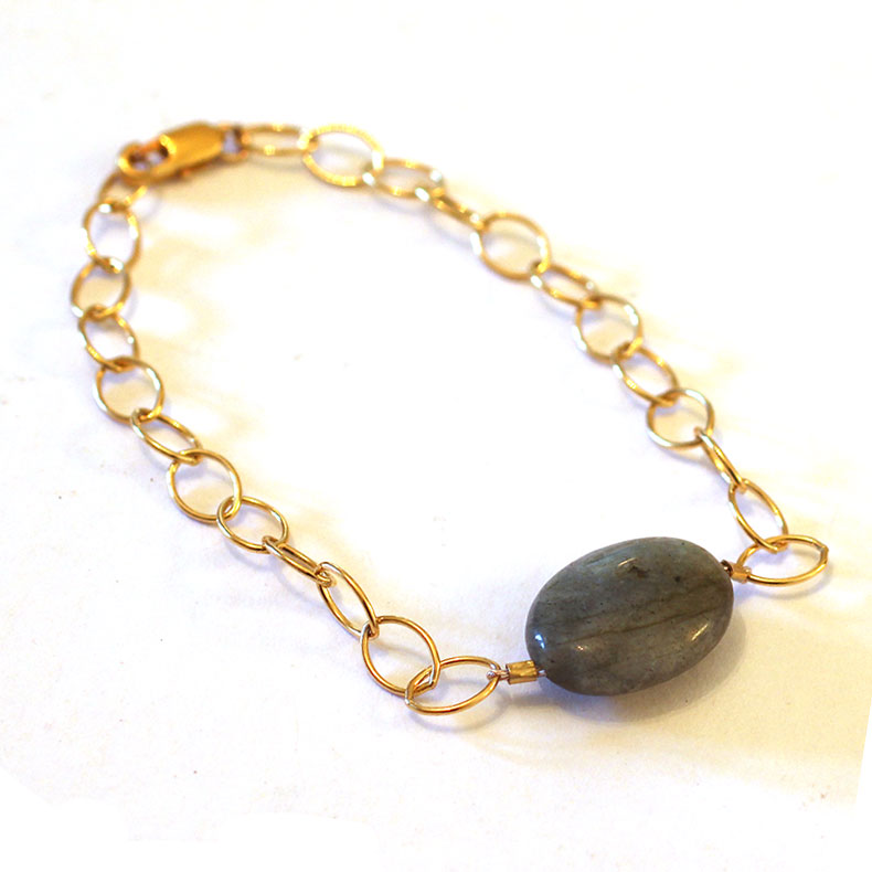 14k-gold-handmade-bracelet-labradorite