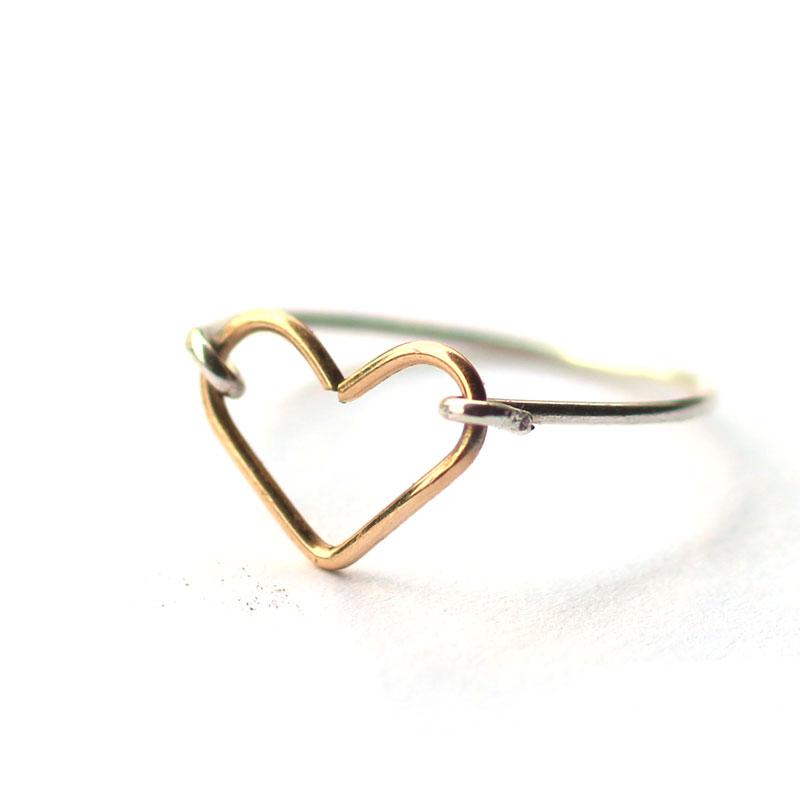 two-toned-heart-ring-simple-gold-heart-silver-band